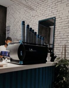  تكلفة مشروع كوفي شوب صغير